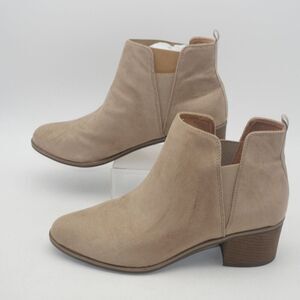 NEW Dr. Scholl's Women's 11 Teammate Slip On Chelsea Dress Ankle Boot Beige